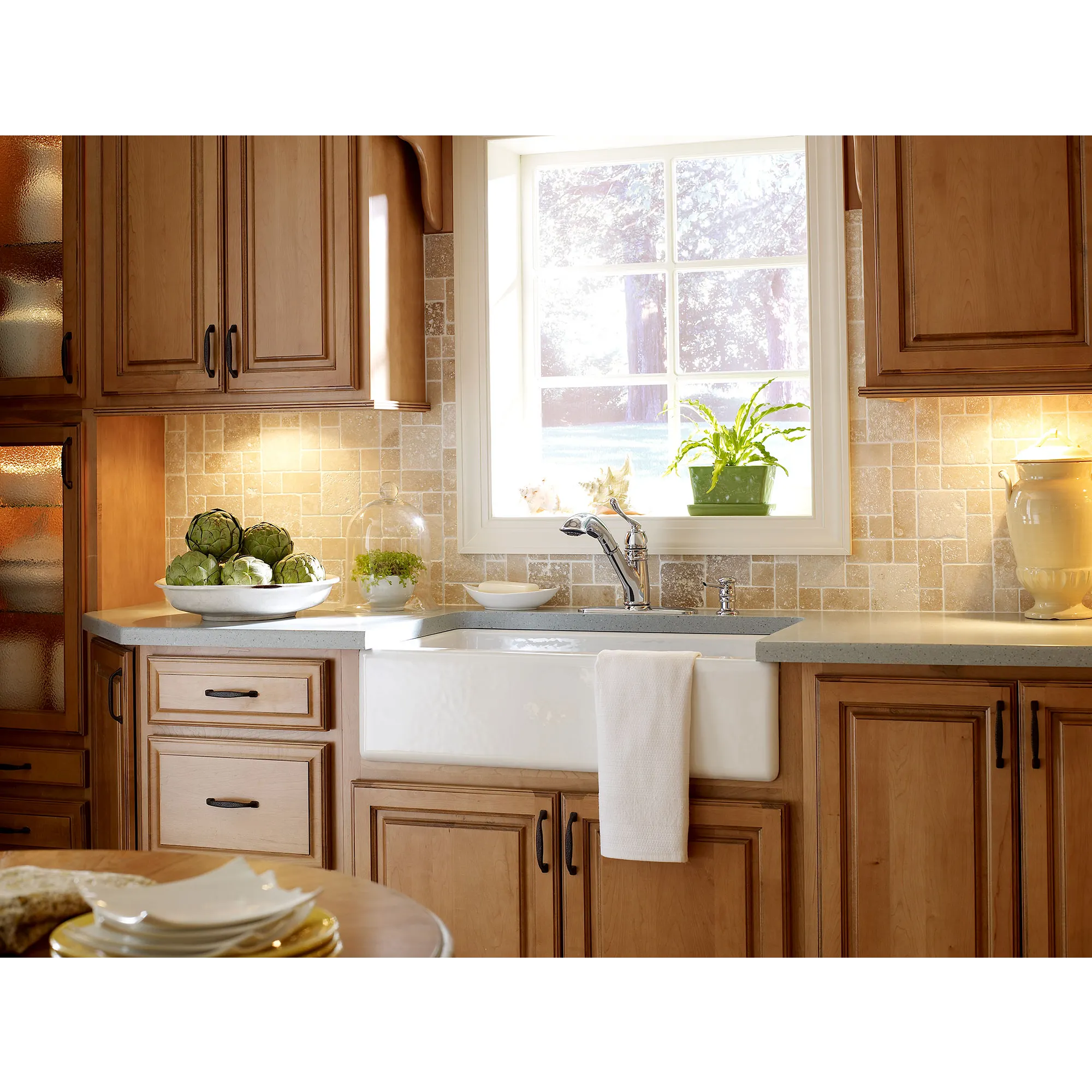 Dorsey Chrome one-handle low arc pullout kitchen faucet