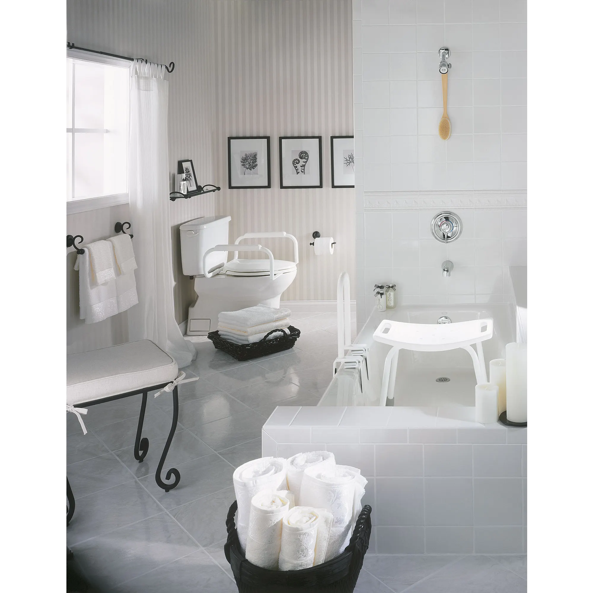 Moen Home Care Toilet Safety Bar - Image 3