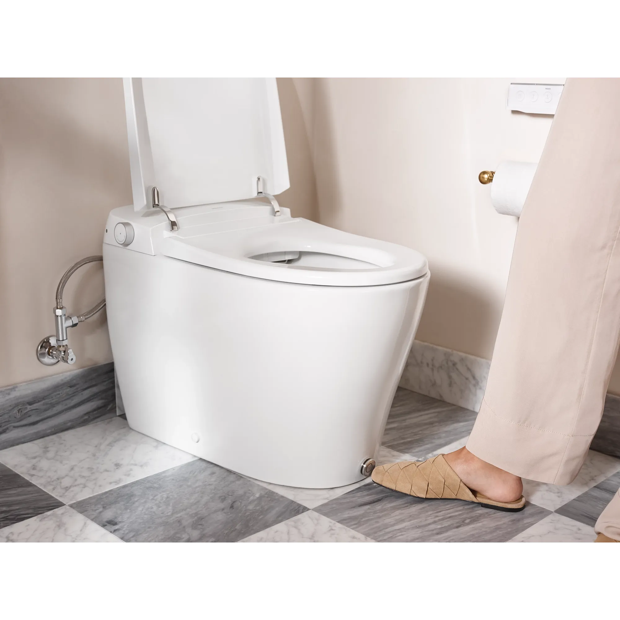 Moen 5-series Electronic Cleansing Toilet - Image 3