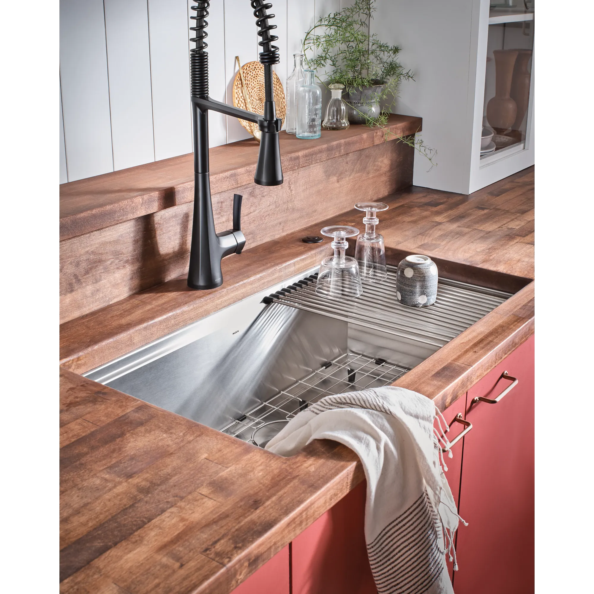 Luxe Chef 32" Workstation Undermount Single Bowl Sink With Accessories - Image 4
