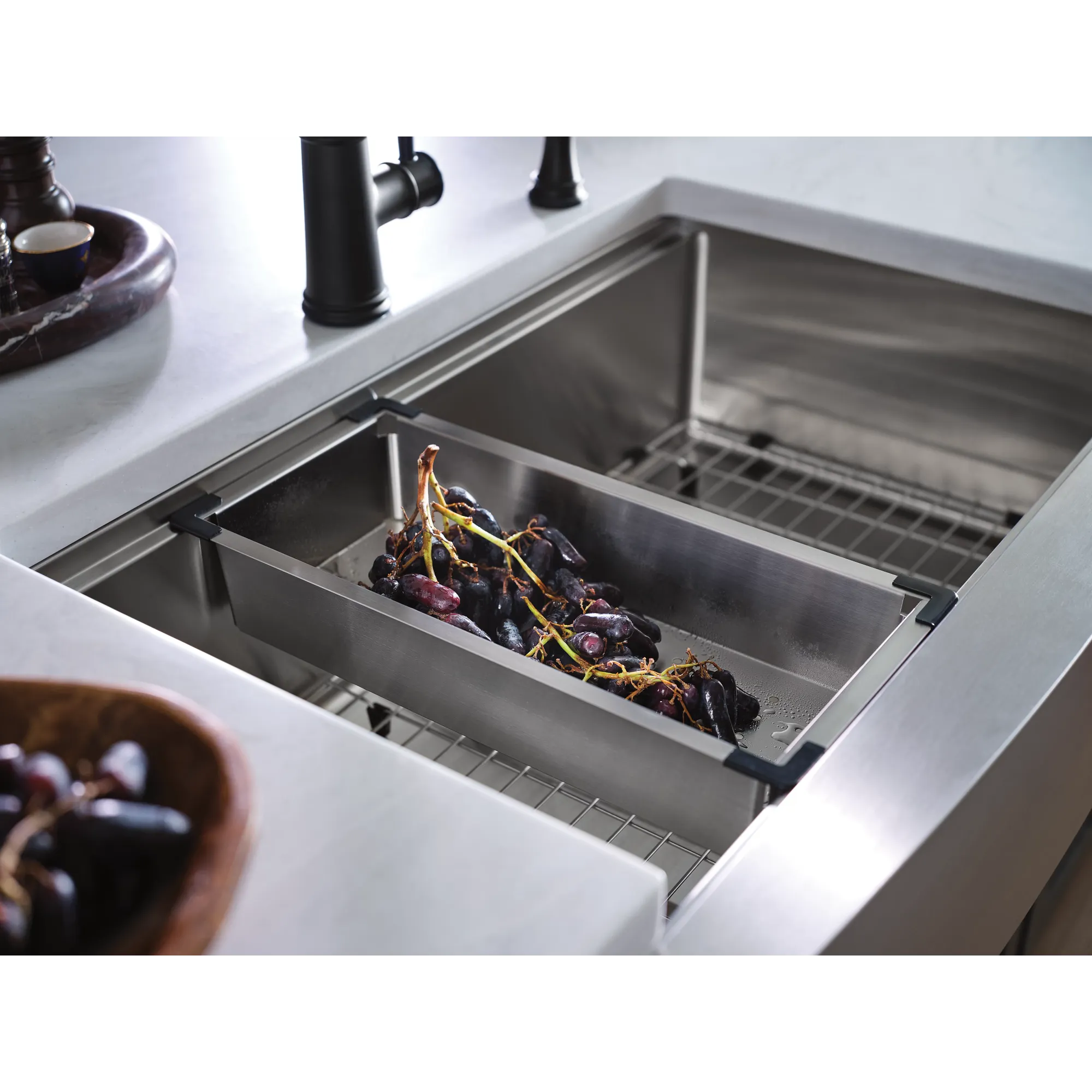 Luxe Chef 33" Workstation Undermount Apron Front Single Bowl Sink With Accessories - Image 3