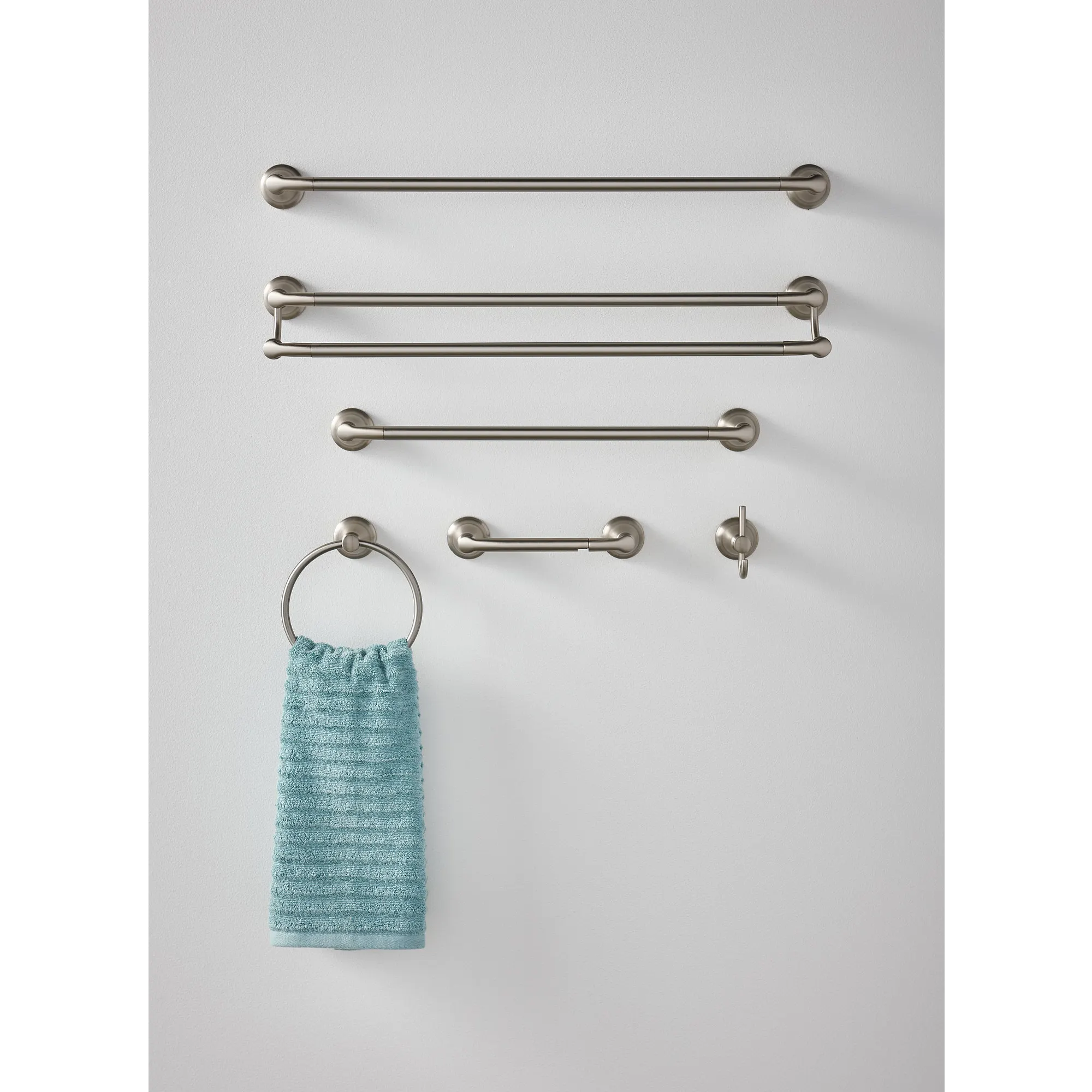 Hilliard Matte black pivoting paper holder - Image 3