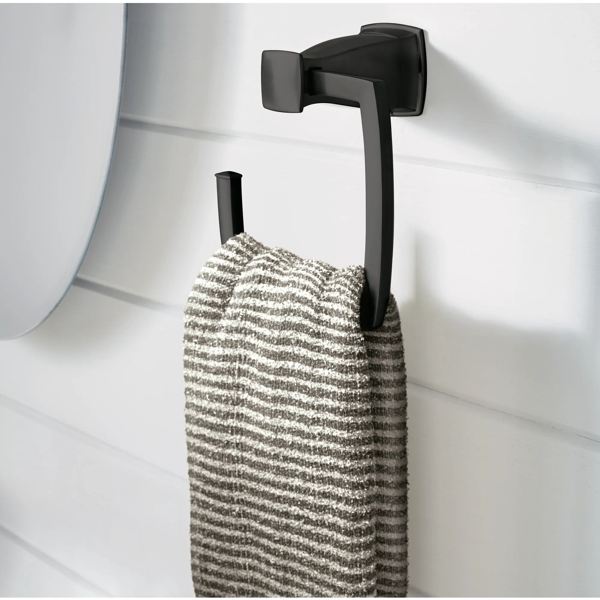 Hensley Matte Black 3 PC Kit: Pivoting Paper Holder, Towel Bar & Towel Ring - Image 7