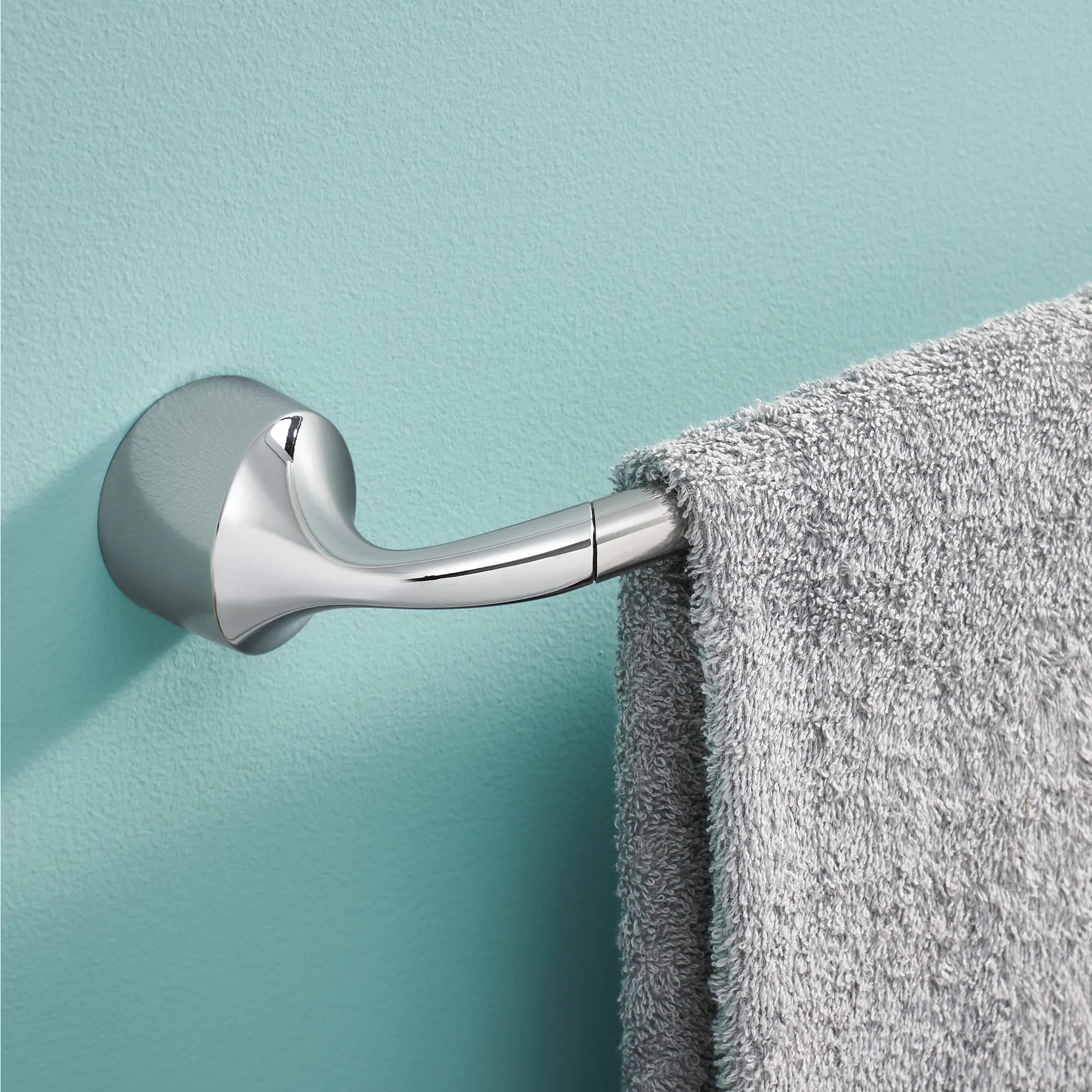 Idora 24" Towel Bar - Image 3