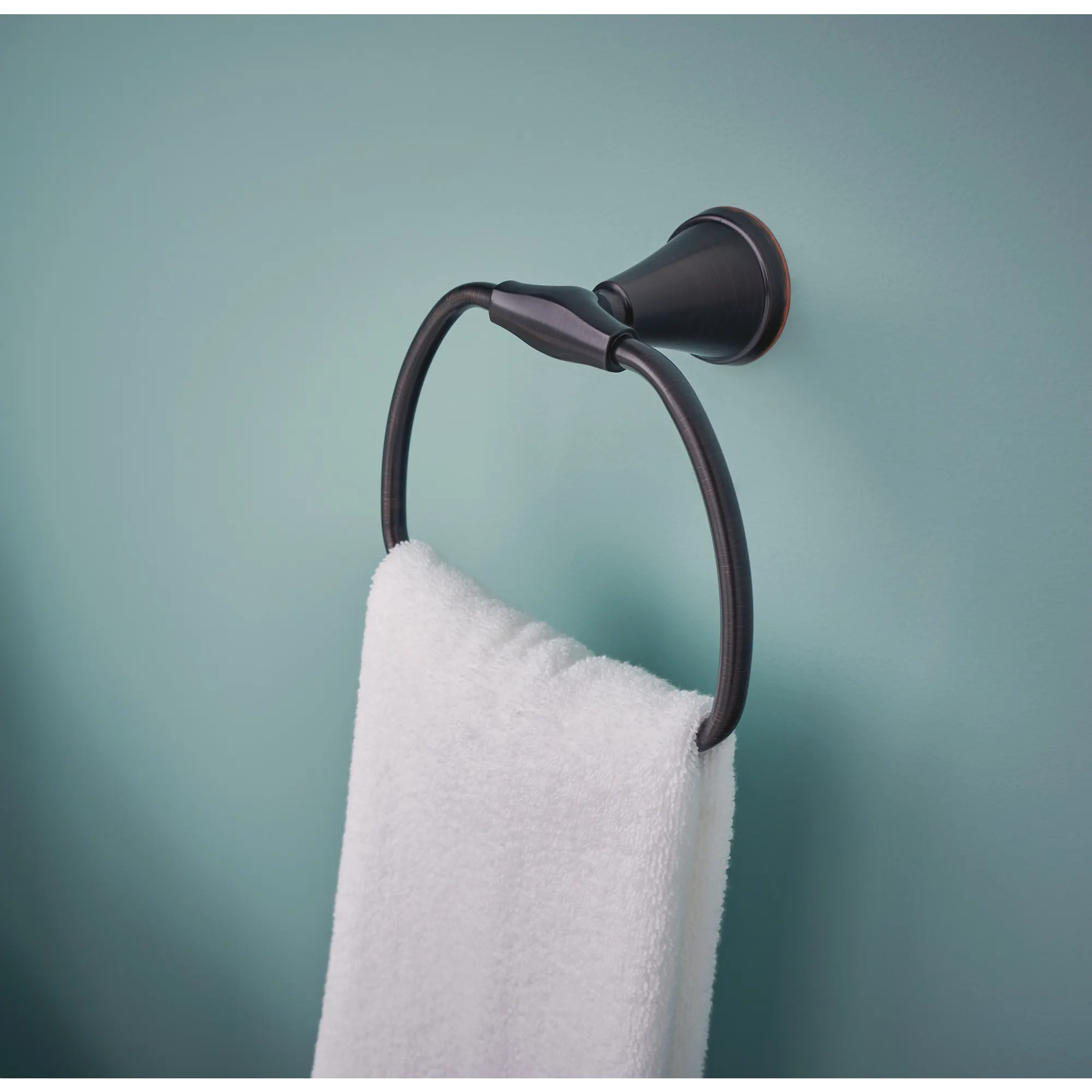 Tiffin Towel Ring - Image 11