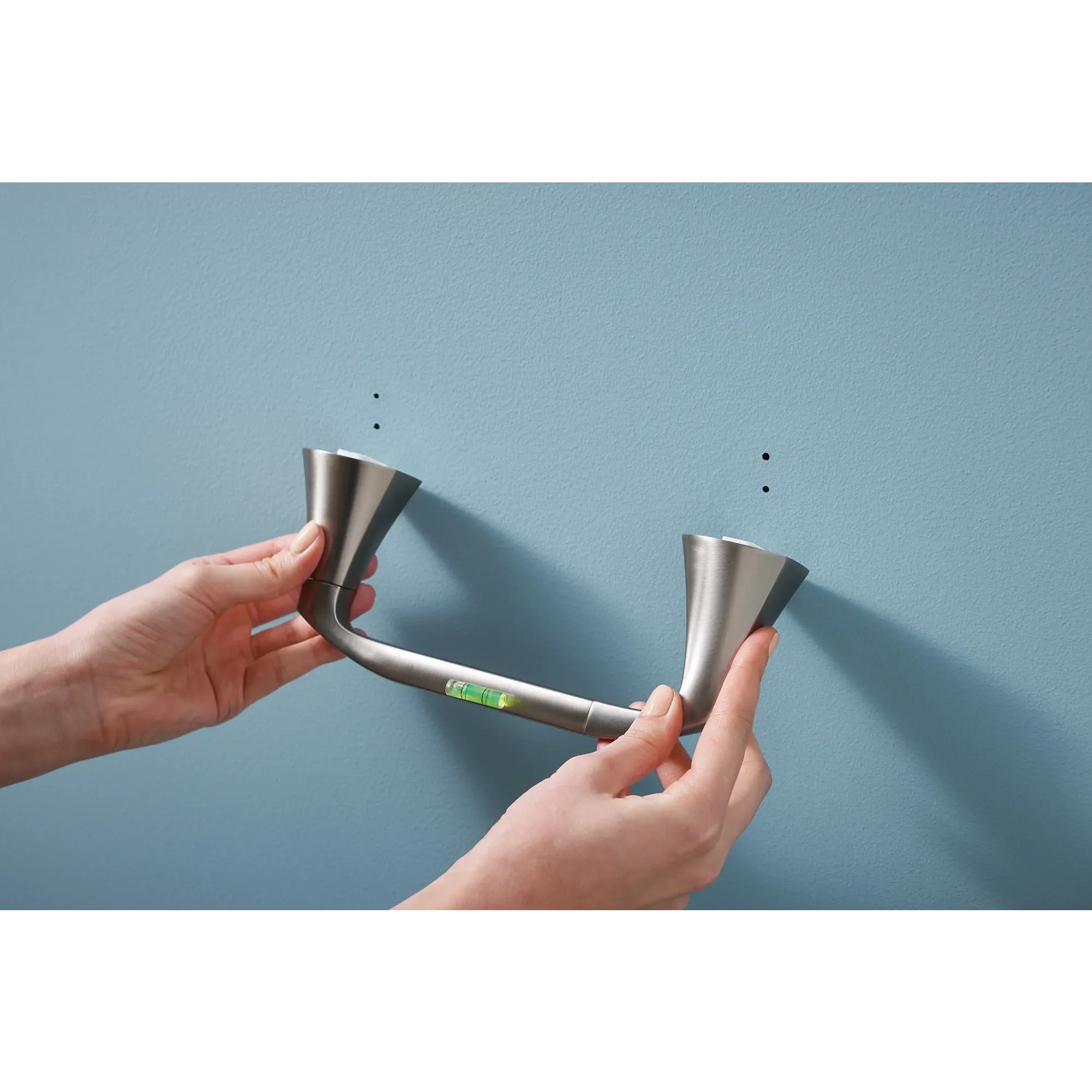 Lindor Chrome pivoting paper holder - Image 13