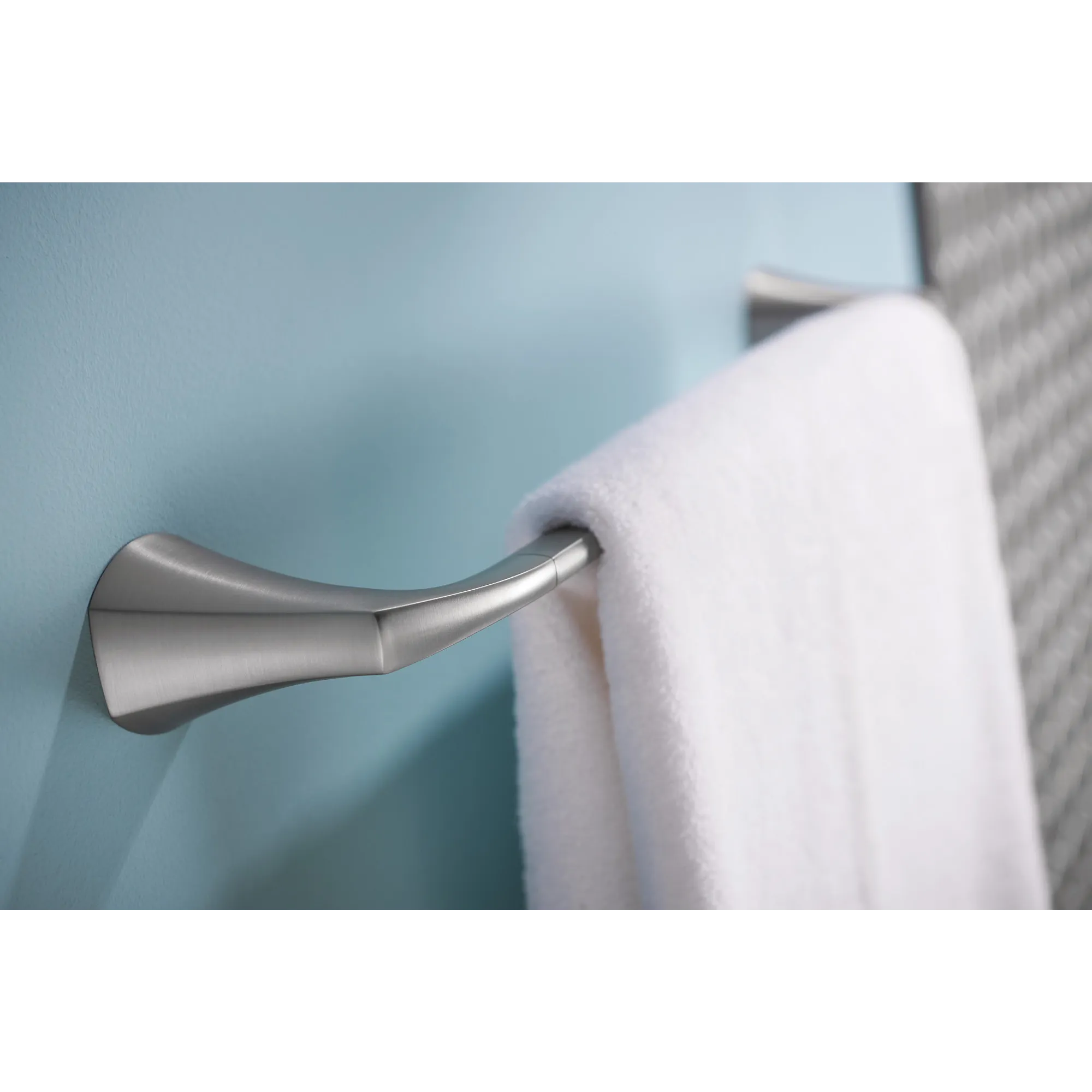 Lindor 24" Towel Bar - Image 10