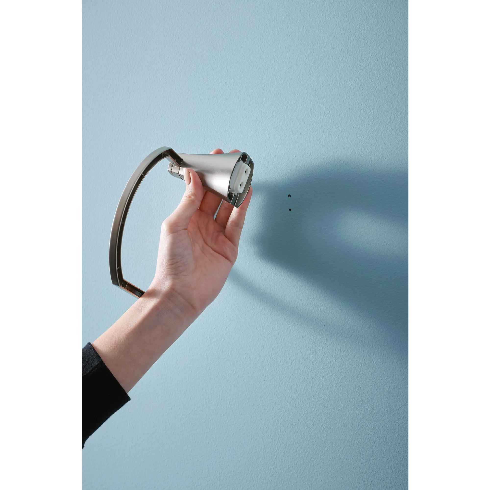 Lindor Towel Ring - Image 17