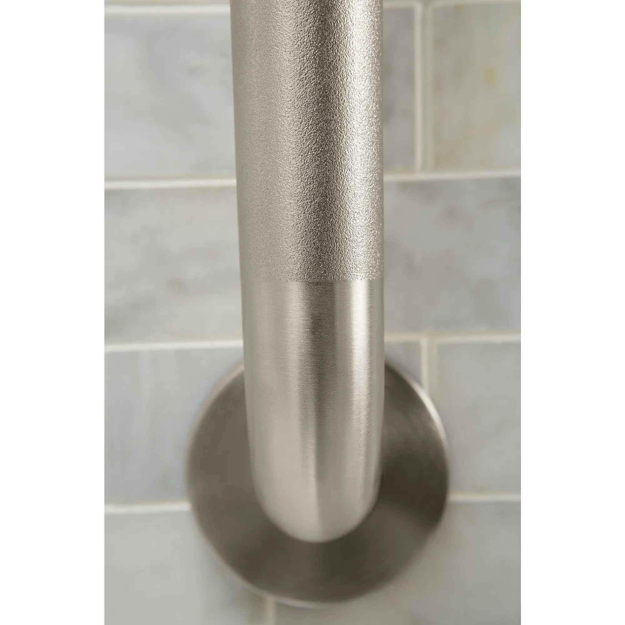 Moen Home Care Peened 18" Concealed Screw Grab Bar