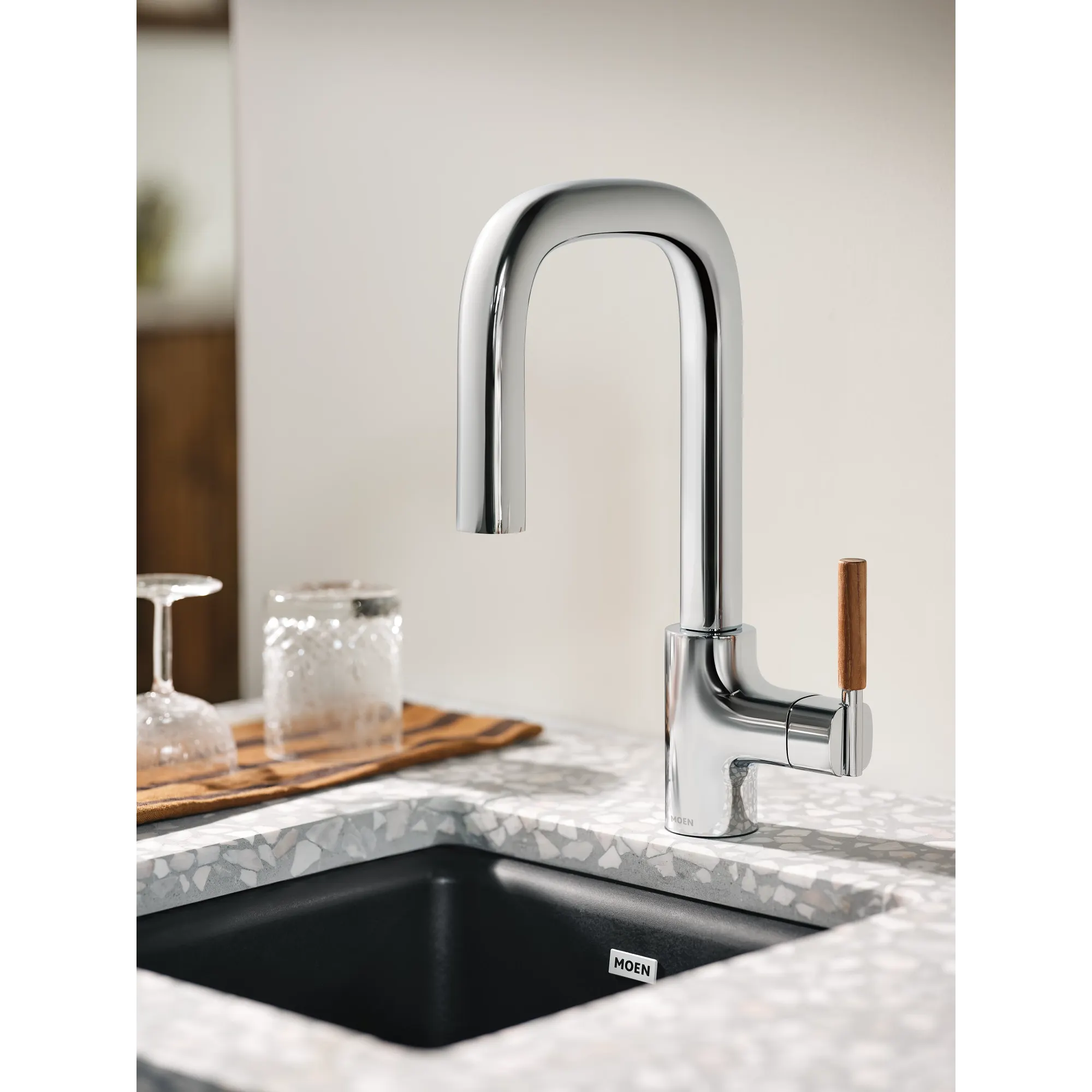 Tenon One-Handle Pulldown Bar Faucet - Image 7