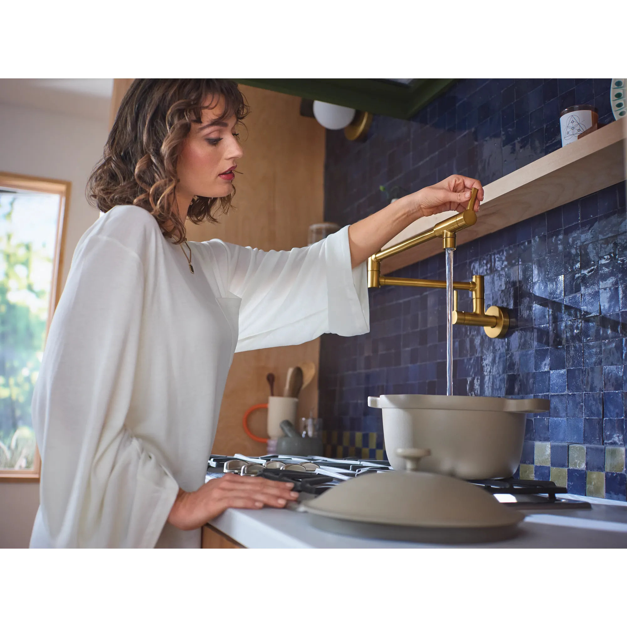 Modern Wall Mount Swing Arm Pot Filler - Image 36