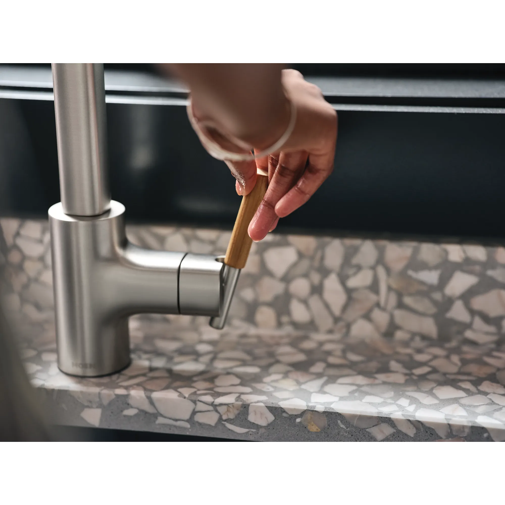 Tenon Motion Control Smart Pulldown Touchless Kitchen Faucet - Image 33