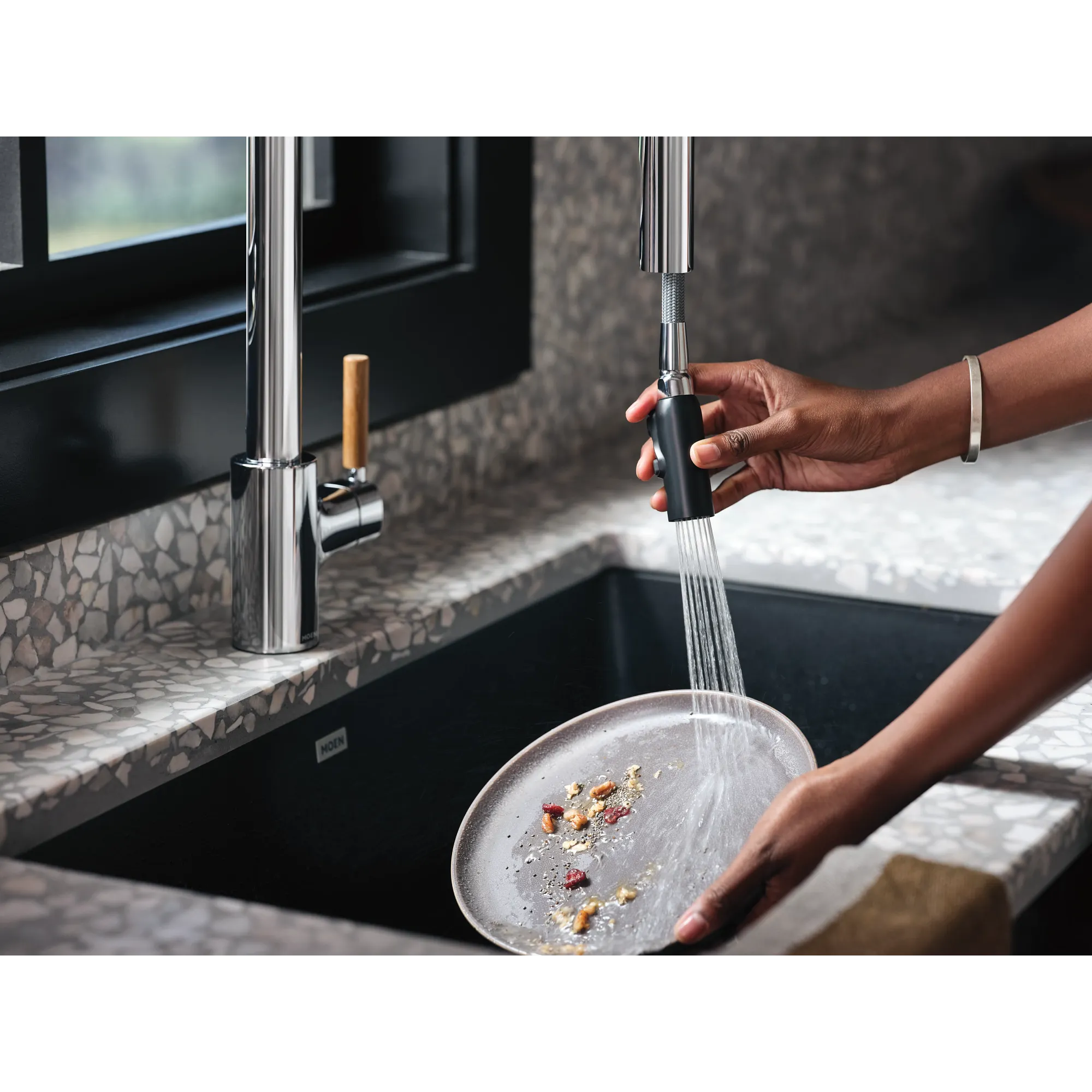 Tenon Motion Control Smart Pulldown Touchless Kitchen Faucet - Image 9