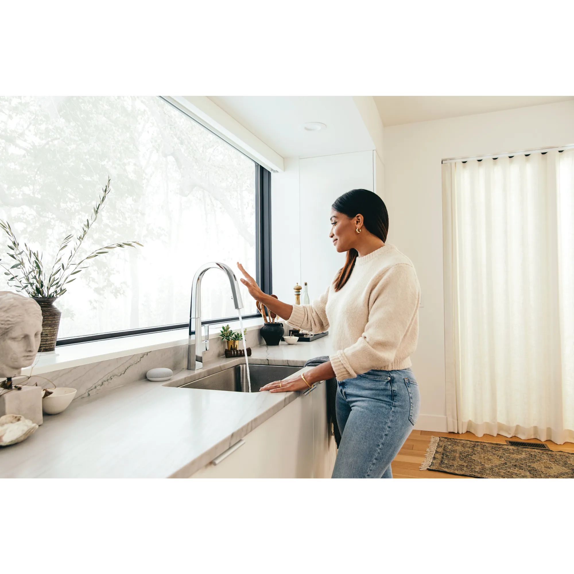 Nio Motion Control Smart Pulldown Touchless Kitchen Faucet - Image 6