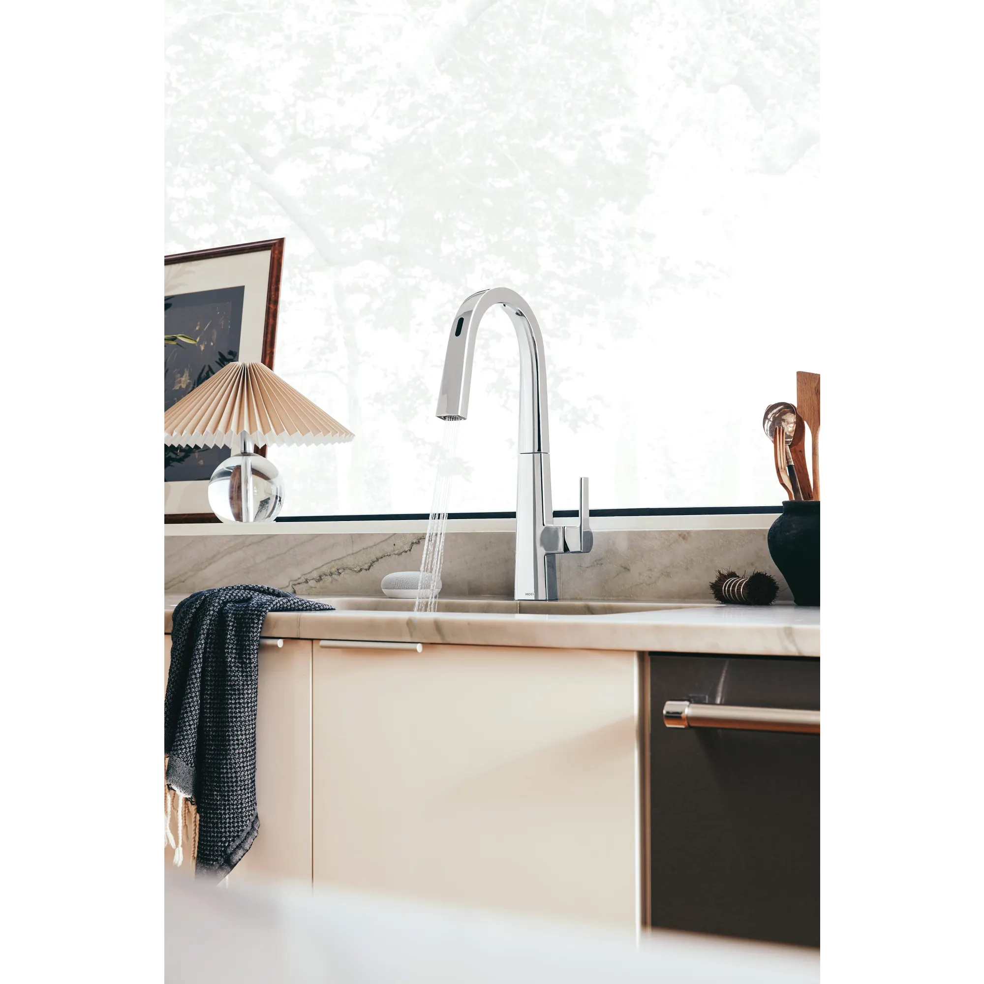 Nio Motion Control Smart Pulldown Touchless Kitchen Faucet - Image 9
