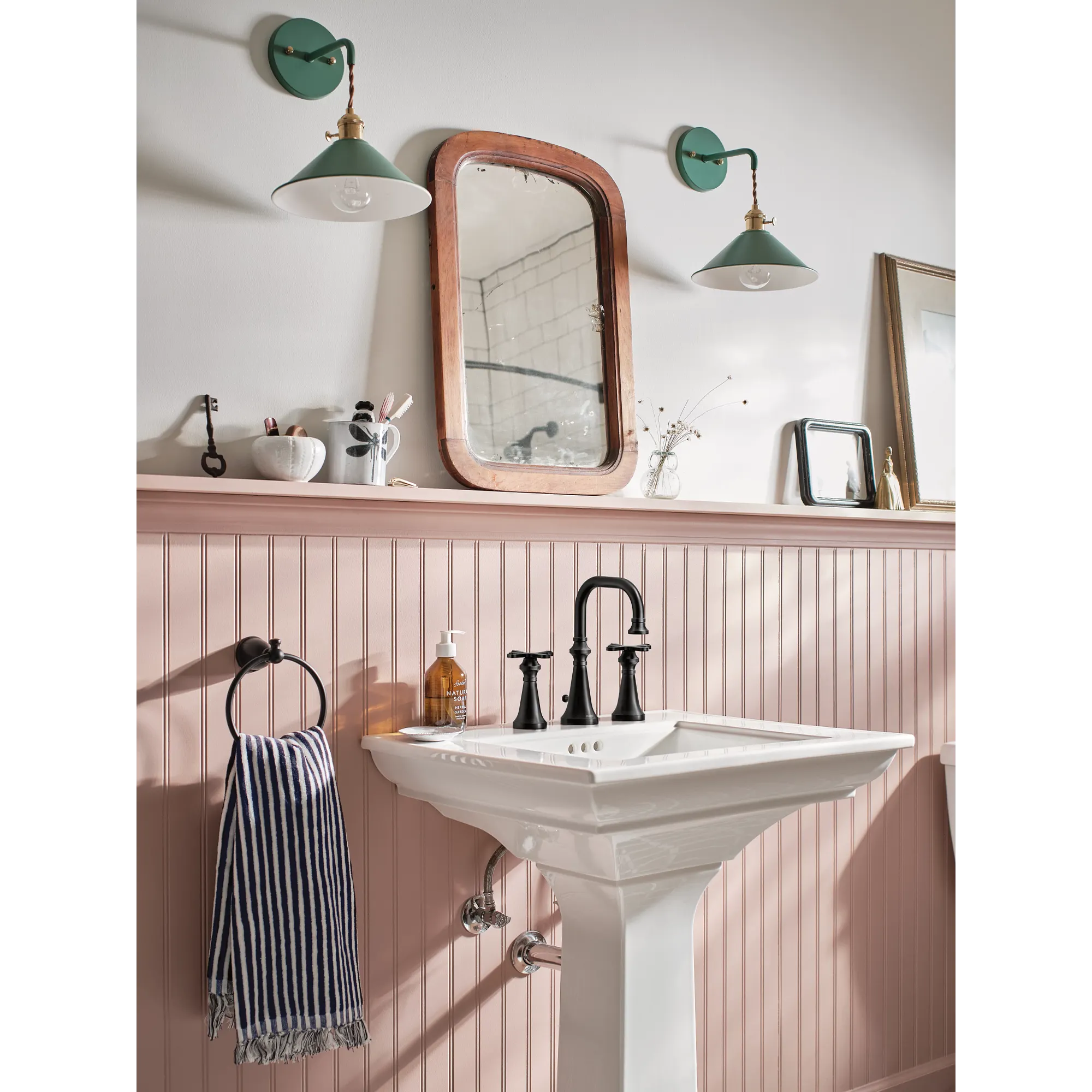 Colinet Chrome two-handle high arc bathroom faucet - Image 7