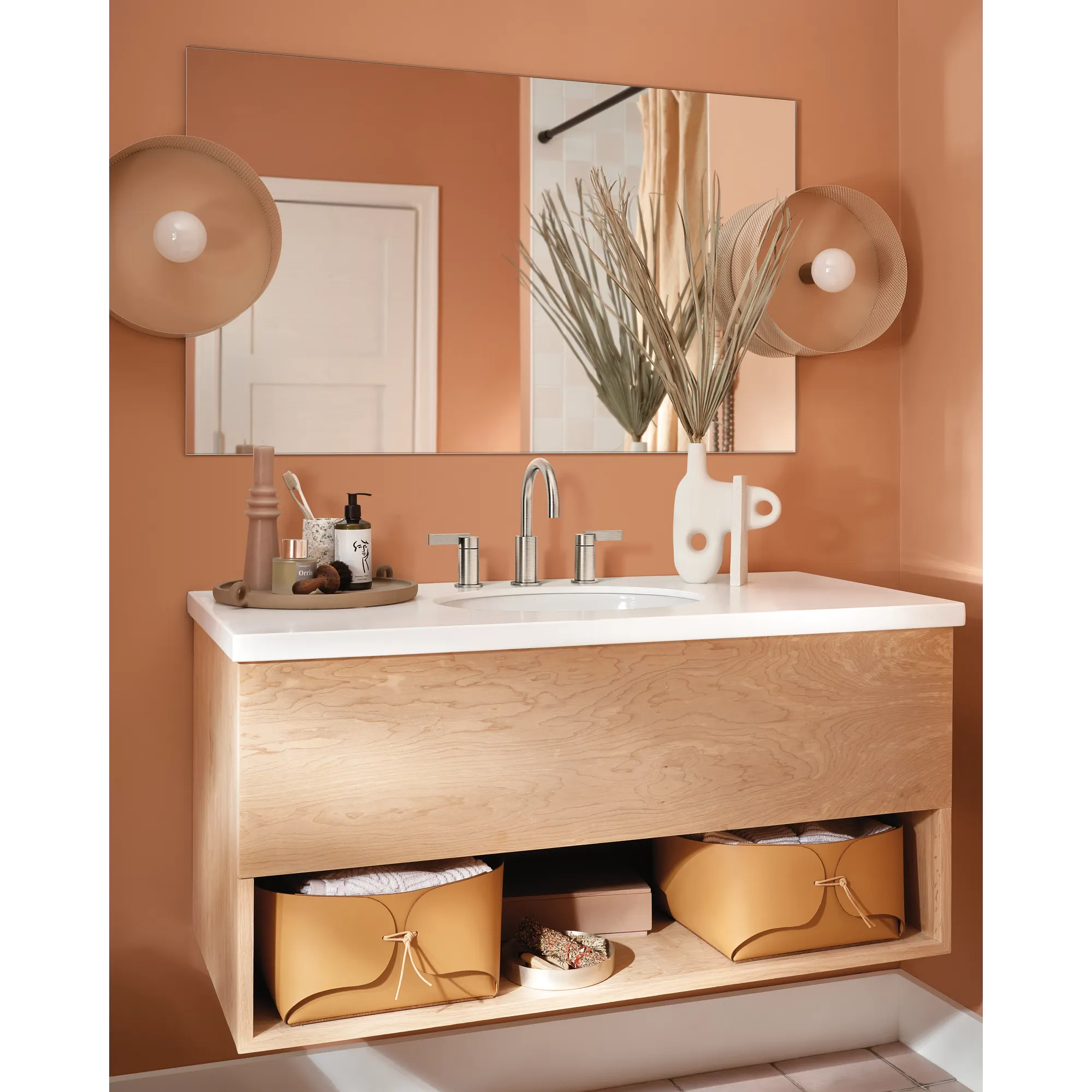 Cia Chrome two-handle high arc bathroom faucet - Image 4