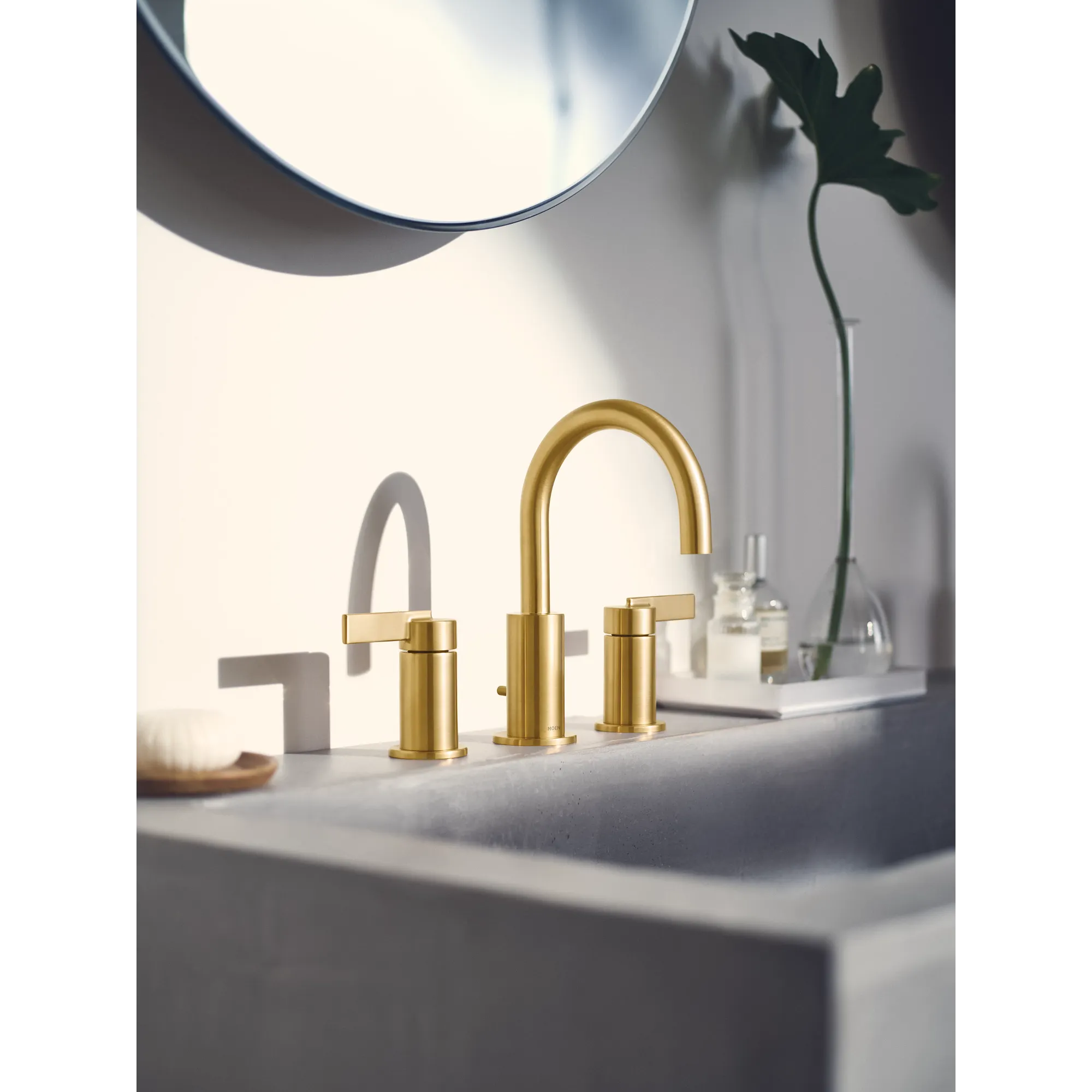 Cia Chrome two-handle high arc bathroom faucet - Image 8