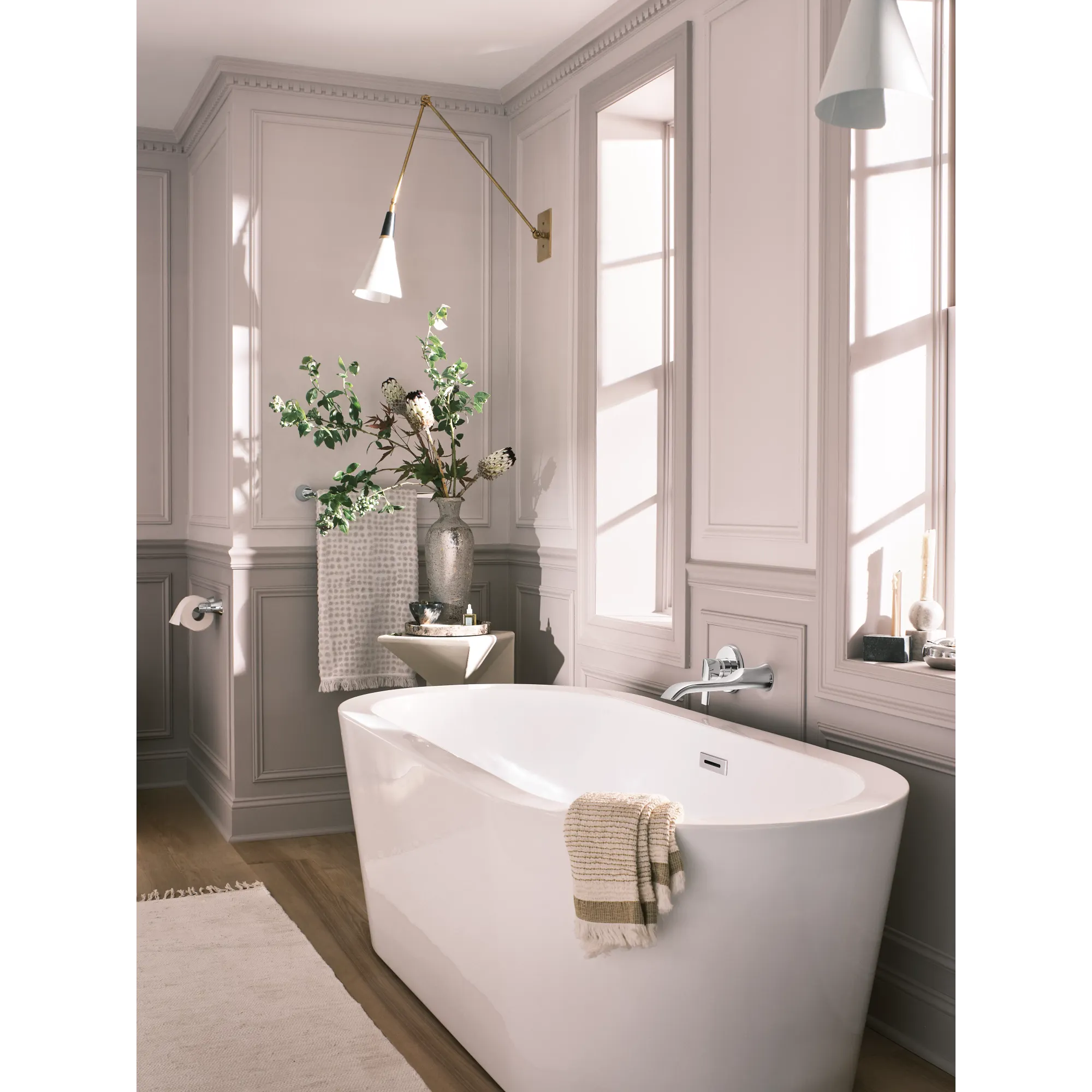 Doux Wall Mount Tub Filler Trim - Image 5