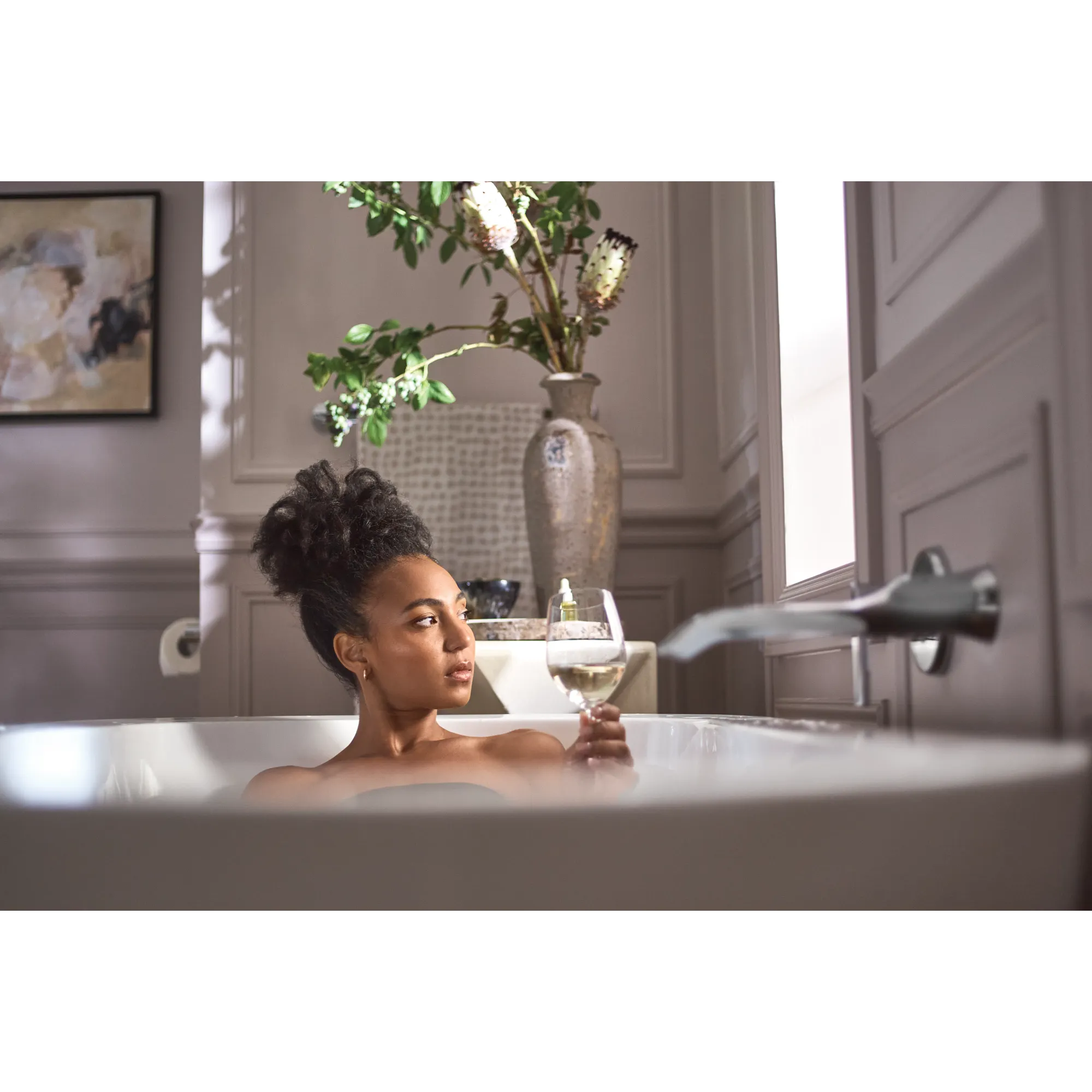 Doux Wall Mount Tub Filler Trim - Image 9