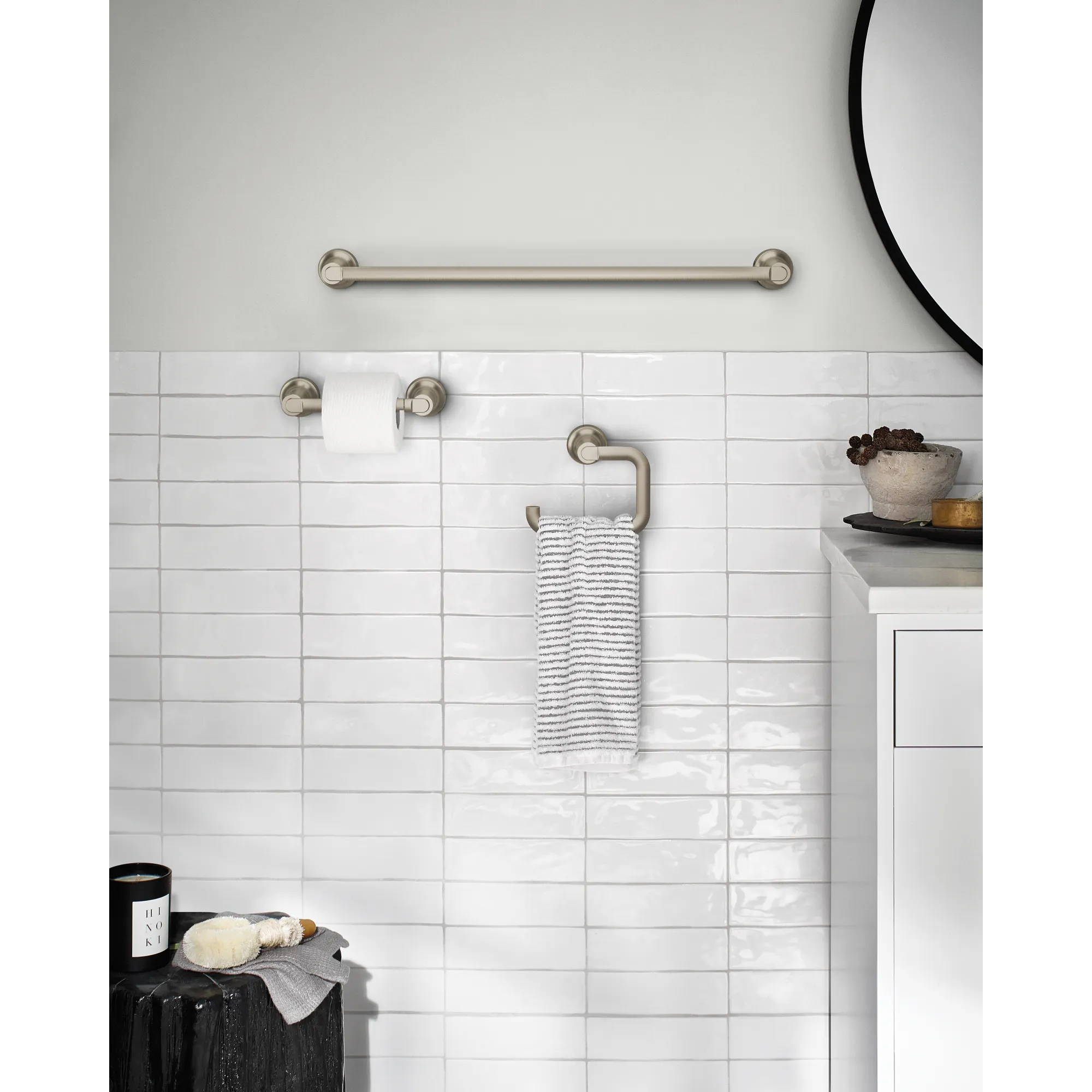 Zyla Chrome pivoting paper holder towel bar towel ring - Image 11