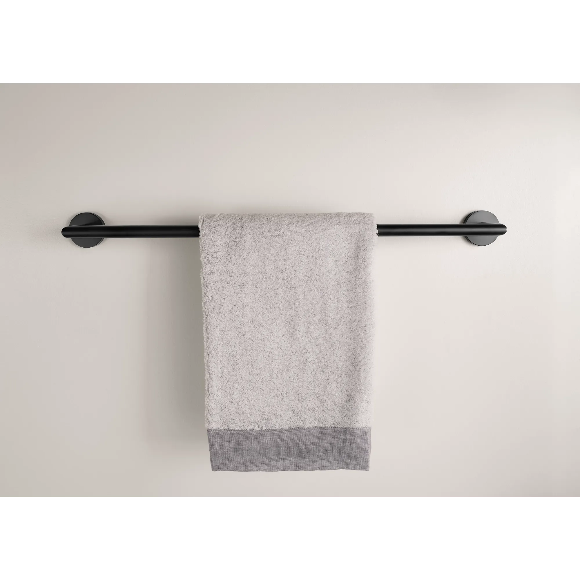 Arlys Chrome towel bar - Image 5