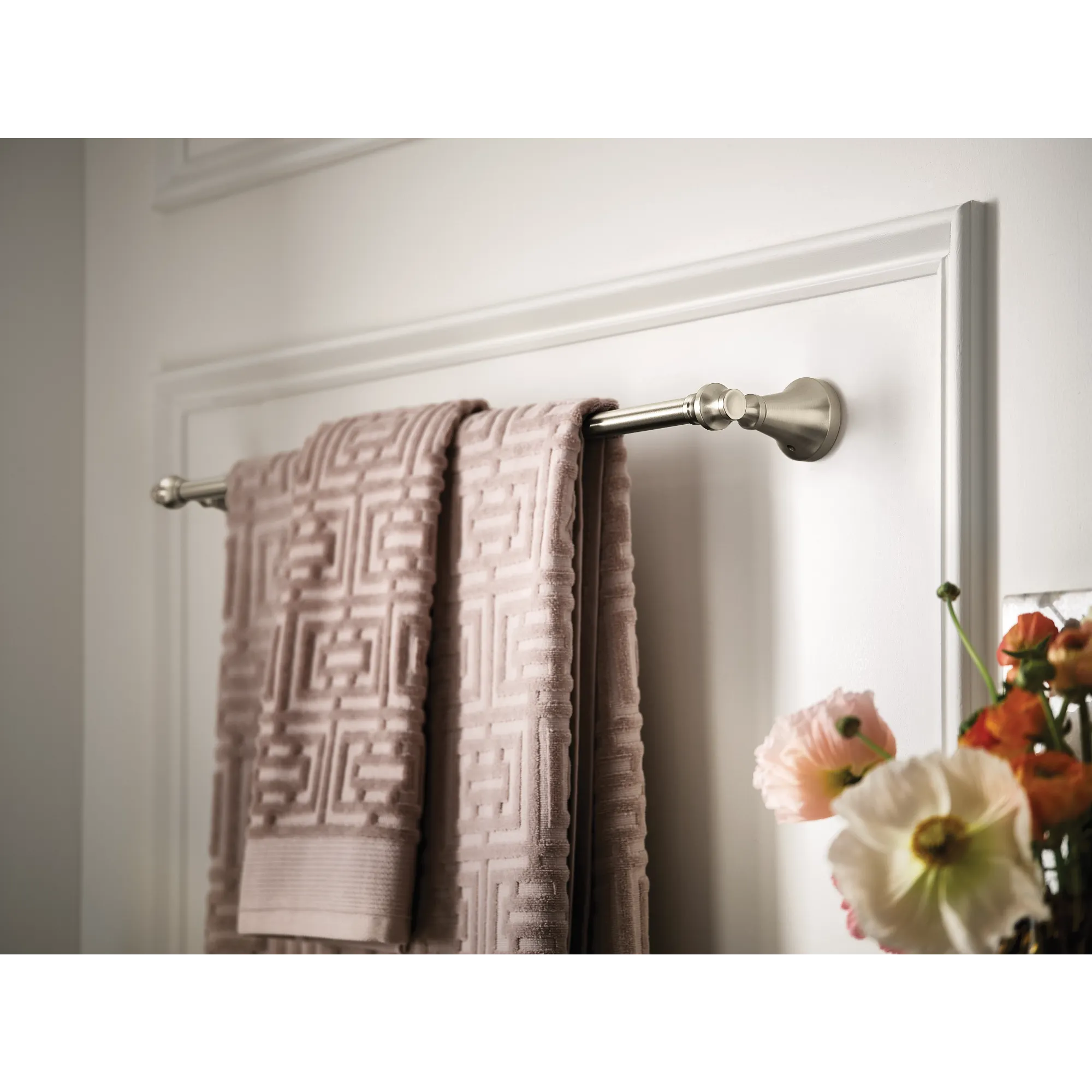 Colinet Chrome towel bar - Image 7