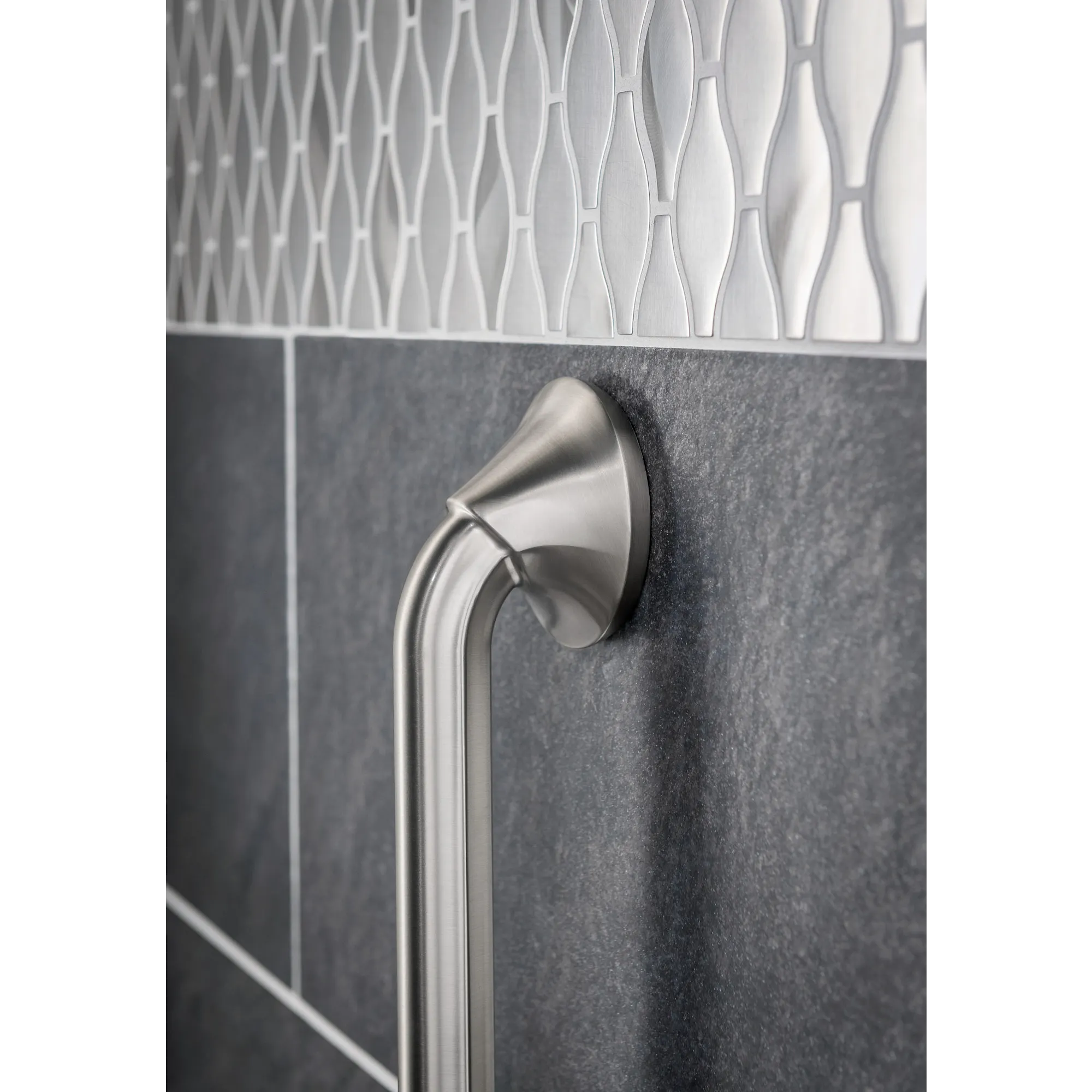 Eva Chrome 18" Towel Bar - Image 10